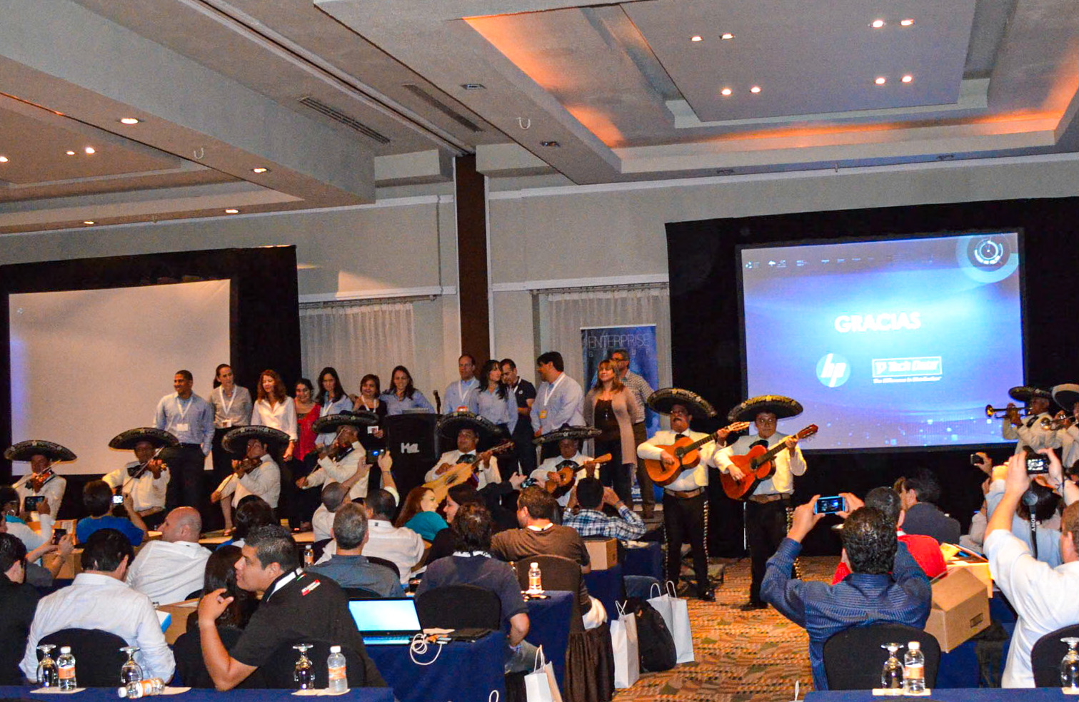 MICE venue event with mariachi band at closing ceremony